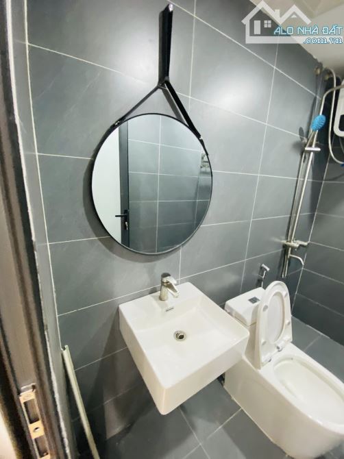 BÁN CĂN HỘ TẬP THỂ VĨNH HỒ-NHÀ ĐẸP - MẶT PHỐ - FULL NỘI THẤT - 2PN -1WC - 2 MẶT THOÁNG - 6