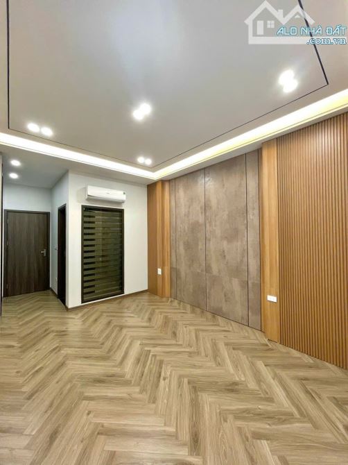 BÁN NHÀ NGUYỄN VĂN CỪ 40M2, MT 4M, 6 TẦNG THANG MÁY, Ô TÔ TRÁNH, SÁT PHỐ - 8