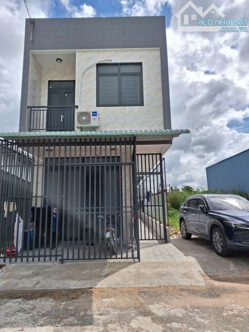 Dãy Trọ Kín Phòng, 5x25 gồm 1 kios và 5 phòng, thu nhập 9tr5 1thang