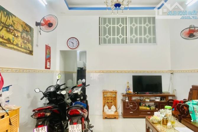 Bán nhà 373/ Lý Thường Kiệt, Tân Bình, (50 m²), 4.1m x 12,2m, 3 PN - Giá 6.1 tỷ TL