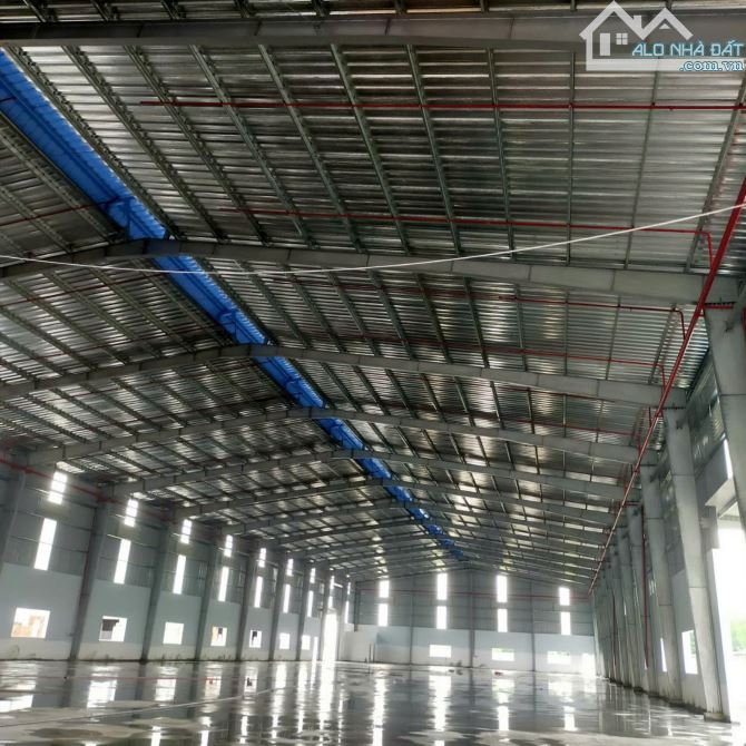 Cho thuê kho xưởng Cụm CN thuộc huyện Đức Hòa,LA kv:4.000m2,X: 2.600m2