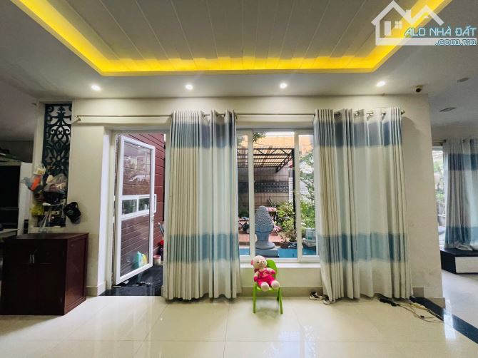 MỘT CĂN VILLA ĐẲNG CẤP NGAY TRUNG TÂM THÀNH NỘI - MẶT TIỀN ĐƯỜNG NHẬT LỆ🔥 - 10