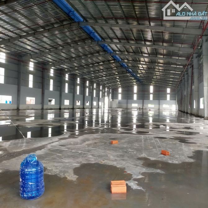 Cho thuê kho xưởng Cụm CN thuộc huyện Đức Hòa,LA kv:4.000m2,X: 2.600m2 - 1