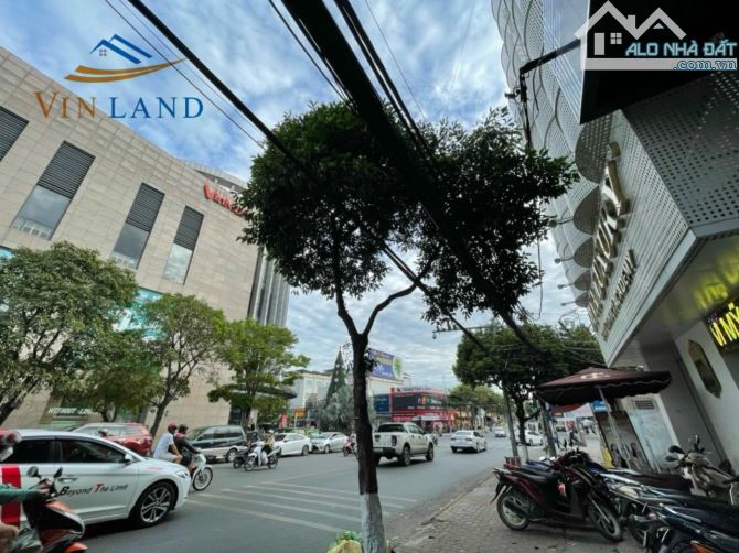 Cho thuê mặt bằng kinh doanh gần Vincom Plaza - 2