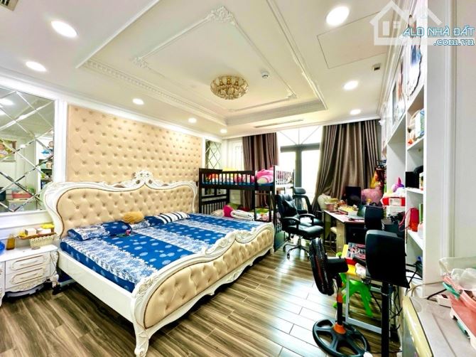 MẶT TIỀN ĐƯỜNG KHU VIP TÊN LỬA - 2