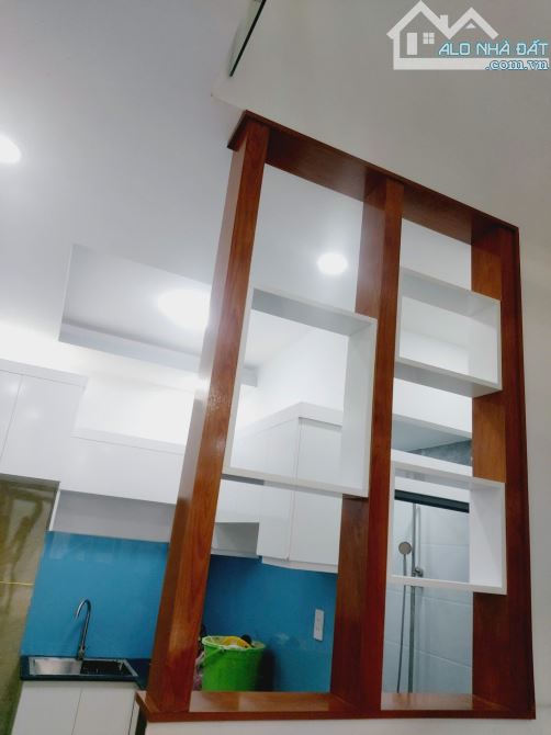 Nhà 1 trệt 1 lầu, 70m2 , gần chân cầu Tham Lương, giá rẻ 1ty830 - 3