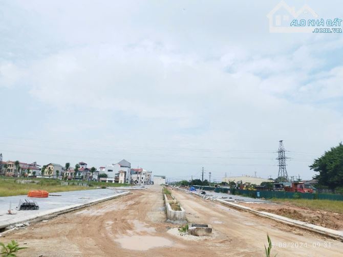 BÁN LÔ GIÃN DÂN TIÊN DƯƠNG ĐÔNG ANH - 120 M2 - PHÂN LÔ - GIAO THÔNG THUẬN TIỆN - TIỆN ÍCH - 4