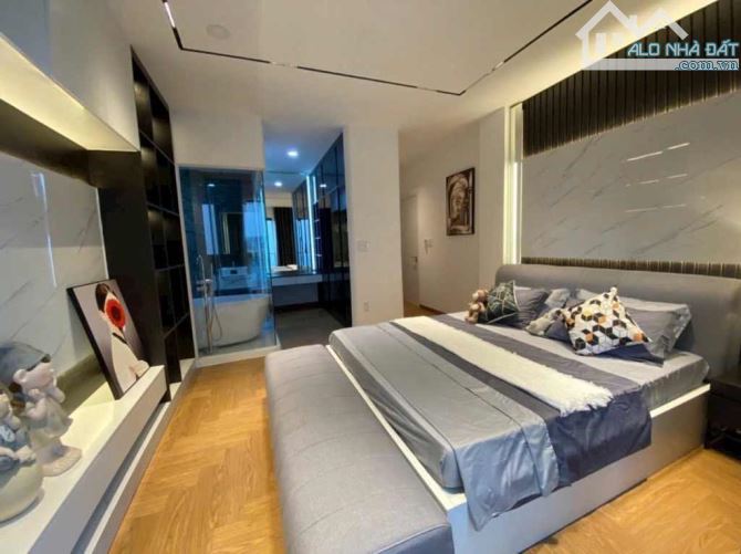 VILLA MỚI XÂY - HXT 78,4M2 4 LẦU NỘI THẤT XỊN XÒ CÓ HỒ BƠI TRONG NHÀ - 4