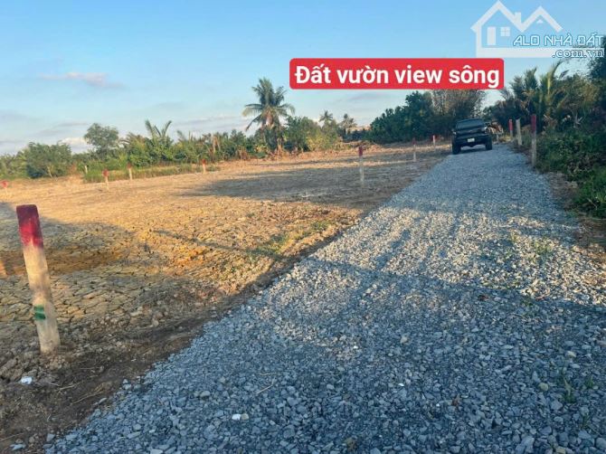 Nhà vuờn 500m2 An Nhựt Tân _ Tân trụ _Long An  980 triệu đường ôtô view sông