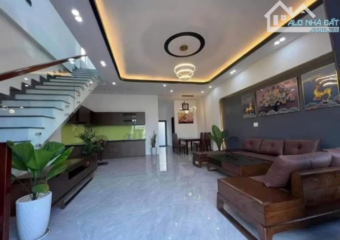 Bán nhà hẻm ô tô 8m Lê Trọng Tấn, Tân Phú. Giá: 2.1 tỷ/63m2, sổ hồng riêng, 1 trệt 2 lầu