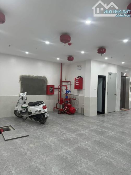 Tòa CCMN Lê Đức Thọ, 70m2*7T thang máy*7.4m mt, 21P khép kín, lô góc, DT 130tr/th 16 tỷ