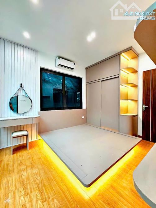 🏠 BÁN NHÀ LÔ GÓC PHỐ MINH KHAI - 32M² X 4 TẦNG - MẶT TIỀN 5M - GIÁ 3,8TỶ 🏠