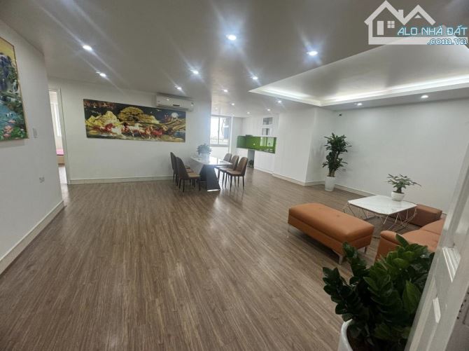 BÁN CĂN HỘ 133M2 3 NGỦ CHUNG CƯ BẮC HÀ TỐ HỮU THANH XUÂN