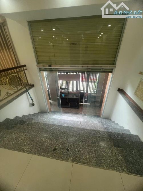Bán toà nhà Thạch Bàn, 180m 6 tầng,Lô góc, Thang Máy, Tải tránh giá 42 tỉ - 1
