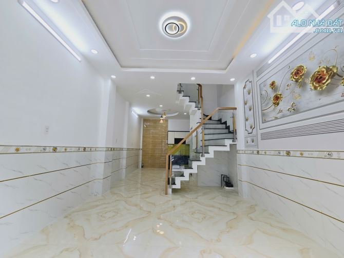 Nhà Hẻm Ô Tô Đường Tỉnh Lộ 10, Kế Q.6, 40m2, 2 Tầng, Sổ Hồng Hoàn Công Ok - 1