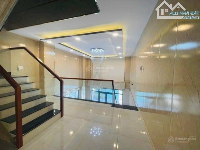 BÁN GẤP NHÀ ĐẸP LÝ CHÍNH THẮNG, P.9, Q.3, DT 60m2, GIÁ 3TỈ390TRIỆU - 1