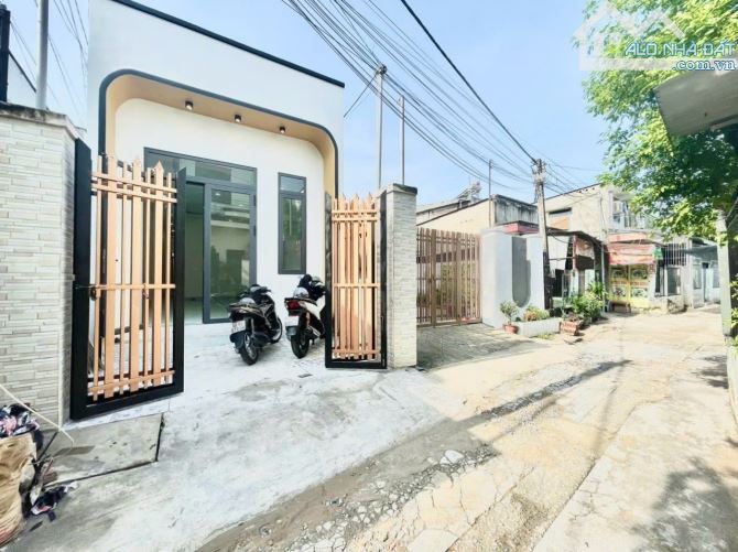 GIÁ RẺ - NHÀ PHẠM VĂN THUẬN – BIÊN HÒA – ĐỒNG NAI – 92 M2(4.1X22) – 2 PN – GIÁ CHỈ 2.7 TỶ! - 1