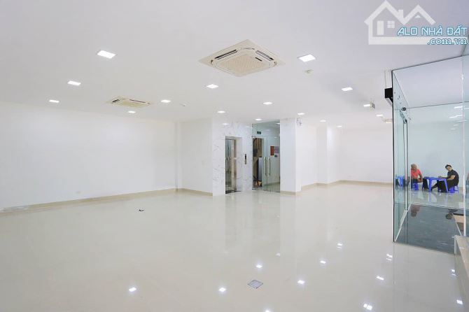 Bán tòa Văn Phòng Phố Trung Văn, Ô tô tránh, lô góc DT 150m2 x 9 tầng MT 8.5m, Giá 35.9 tỷ - 2