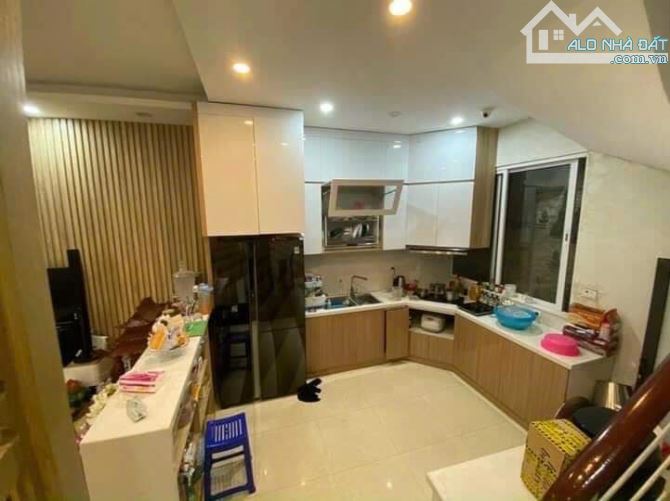 Bán nhà Nguyễn Khoái ngõ nông, sát phố ba gác chánh 40m2*5T giá  5 tỷ Hai Bà Trưng, - 2