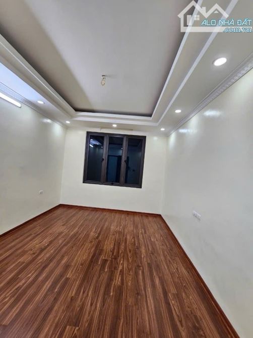 Bán nhà Vũ Trọng Phụng- Trung Tâm Thanh Xuân 30m2x5 Tầng,Dân xây lô góc chỉ 5tỷ - 2