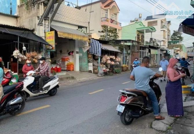 BÁN NHÀ MẶT TIỀN-12M - SAU CHỢ BÌNH CHÁNH,QL1A - CHO THUÊ-8TR-1THÁNG(BÁN TẬP HOÁ) - 3