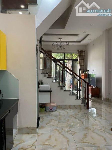 Nhà 2 tầng tại Nguyễn Văn Luông,Q6.DT:50m2. Giá: 2tỷ390. Sổ riêng,full nội thất. - 3