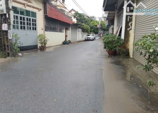 BÁN NHÀ - 1 PHÚT RA VIN CỔ LOA - TRƯỚC NHÀ Ô TÔ TRÁNH - 3