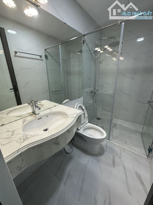 HÀNG HIẾM Phân lô phố Vạn Phúc Hà Đông, 42m2 3T – Chỉ 6.x tỉ - ô tô tránh, kinh doanh tốt - 4