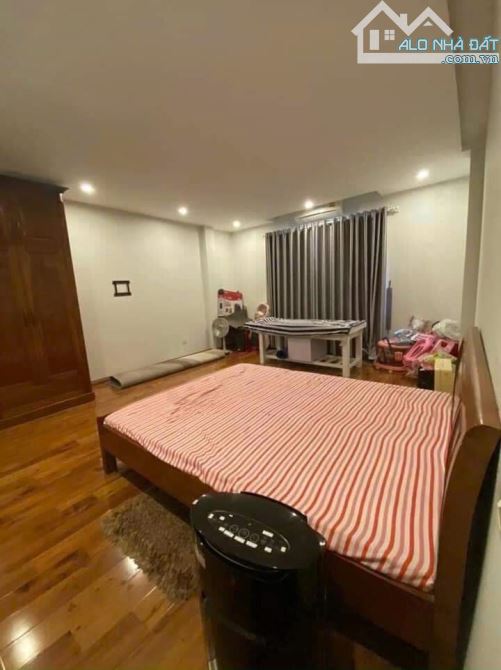 Bán nhà Nguyễn Khoái ngõ nông, sát phố ba gác chánh 40m2*5T giá  5 tỷ Hai Bà Trưng, - 4