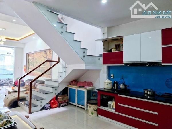 🏡 CƠ HỘI SỞ HỮU NHÀ ĐẸP 3 TẦNG - ĐƯỜNG NGUYỄN XUÂN NHĨ - GIÁ HẤP DẪN - 4