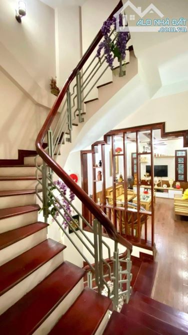 Bán nhà Phố Lụa - Vạn Phúc Phân Lô Ô Tô KD Lô Góc 51m x MT rộng 9.4m giá chỉ 8.5 tỷ
