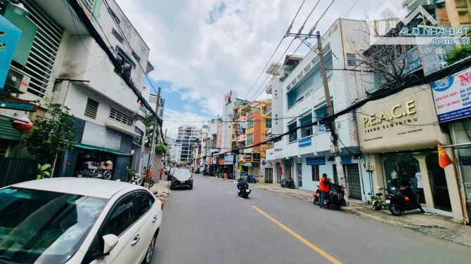 BÁN NHÀ MẶT TIỀN HUỲNH VĂN BÁNH 6,5X15 NGAY TRẦN HUY LIỆU-SÁT NGUYỄN VĂN TRỖI CHỈ 33TỶ