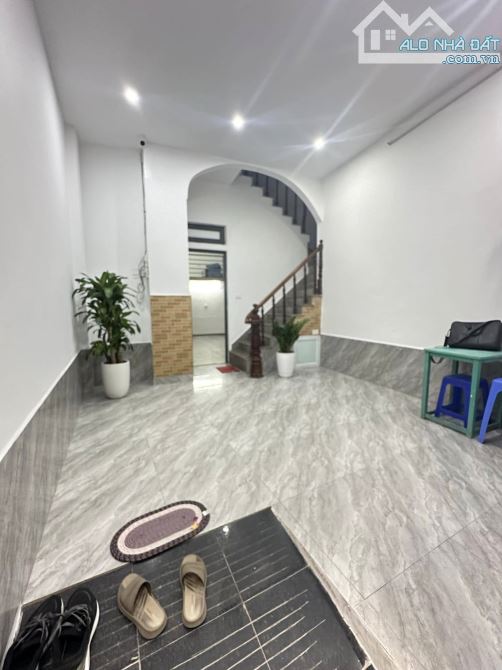 Bán nhà riêng ngõ 354 Trường Chinh 46m2, 5T, MT 5m Nhà Đẹp Giá Chỉ 6 Tỷ - 1