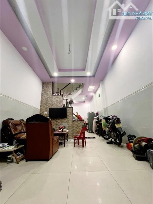 Ban nha Mã Lò, Bình Trị Đông A, Bình Tân.  Dt 56m2 - 4 x 14 - 3 tầng.  Giá 4.99 Tỷ TL.   + - 1