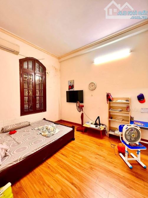 BÁN NHÀ MẶT NGÕ 32 TỶ 161m 5 TẦNG MT 7,5m GARA Ô TÔ 7 CHỖ KINH DOANH ĐƯỜNG CẦU GIẤY - 2