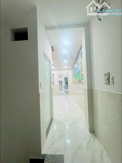 Hẻm xe hơi 8m Hòa Bình 4x17 3 lầu giá 7.6 tỷ TL - 2