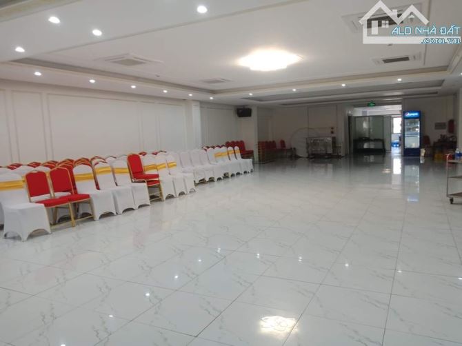 BÁN GẤP NHÀ HÀNG TT TIỆC CƯỚI - LÊ QUANG ĐẠO TỪ LIÊM 560MX6T THANG MÁY 141 TỶ - 2