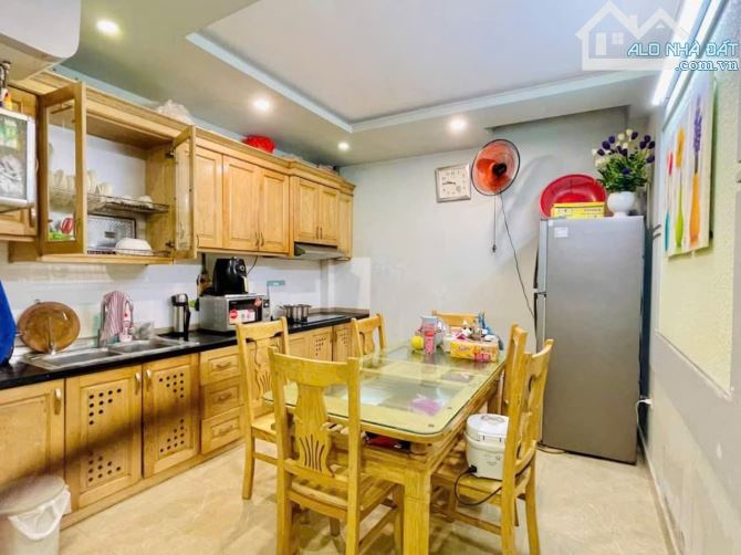 BÁN TẬP THỂ TÔN THẤT TÙNG, ĐỐNG ĐA, T3, 60M2 (48m2 sổ), 3 THOÁNG, KỀ ĐH Y, 2 NGỦ, NHI - 2