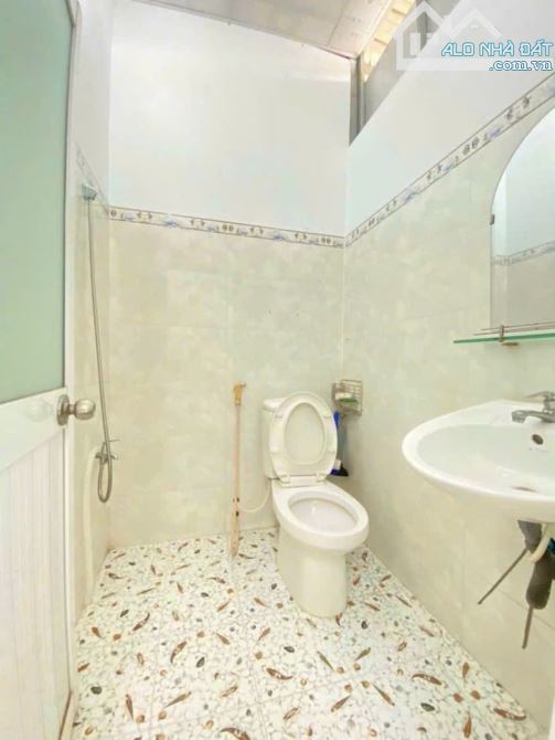 Gấp bán gấp nhà 110m2, Giá 780tr. SHR Tân Thới nhì Huyện Hóc Môn ! - 2