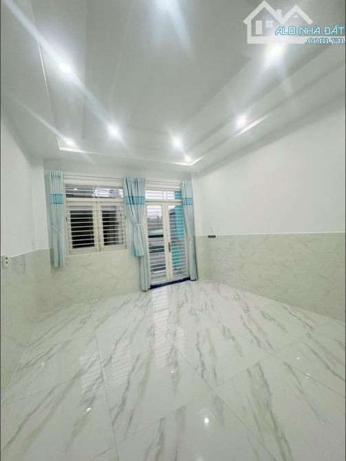Hẻm xe hơi 8m Hòa Bình 4x17 3 lầu giá 7.6 tỷ TL - 3