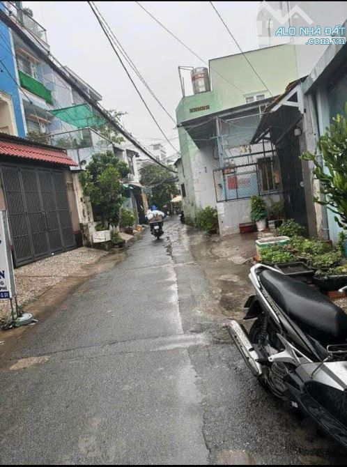 Nhà Bán Gấp 780TR. SHR Rộng 95m2. Đ Đặng Thúc Vịnh Huyện Hóc Môn ! - 3