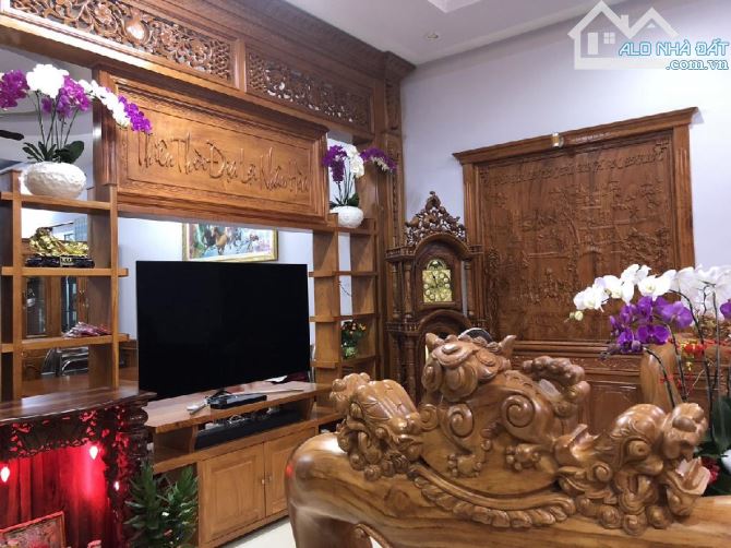 Bán nhà 1/ đường Đặng Thúc Vịnh 2 lầu 24x25 chỉ 28 tỷ Xã Đông Thạnh Huyện Hóc Môn - 4