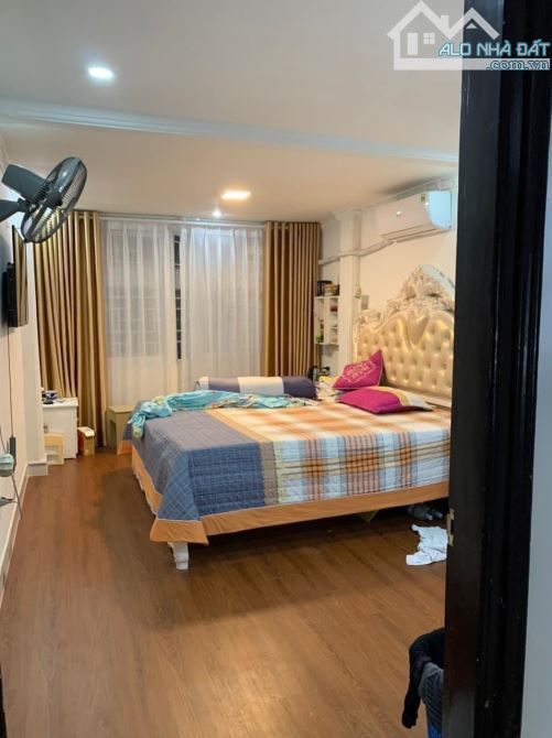 Chính chủ bán nhà TRẦN KHÁT CHÂN LƯƠNG YÊN Phân Lô ngõ 2.5m 40m ra phố 52m2 hơn 7 tỷ