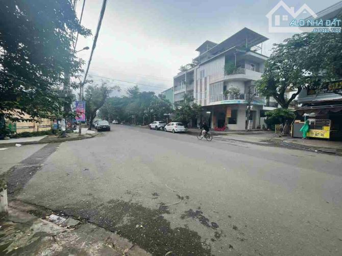 NHÀ 2 MT LÊ TẤN TRUNG – VỪA Ở VỪA KINH DOANH