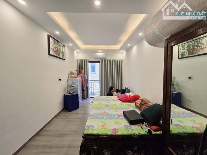 Bán Nhà, Thang máy, 6 Tầng Phố ĐỘi Cấn, Gần Đốc Ngữ, Kim Mã Thượng, Cống Vị. Giá: 10,35 Tỷ
