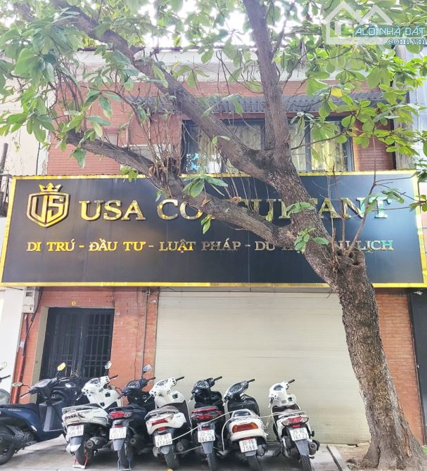 Bán Nhà Mặt Phố Nguyễn Ngọc Nại, Thanh Xuân DT 183m2x2T MT:7,3m. Giá Cực Rẻ.