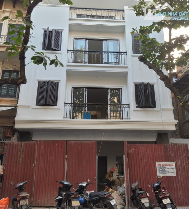 Bán Nhà Mặt Phố Trần Vỹ, Cầu Giấy DT 165m2 x 9T, MT:6,5m, Giá Rẻ Nhất.