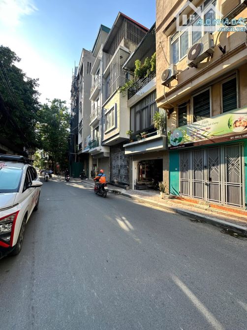 Bán nhà Đường  Nguyễn Văn Trỗi, Thanh Xuân. DT: 45,9m2, 5 tầng. Giá: 13.8 tỷ. oto tránh - 1