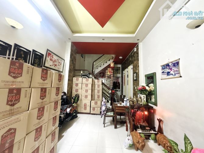 Bán nhà mặt phố quận 6 - Khu phân lô dân trí - Full nội thất 12 T - 1