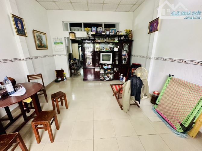 Bán nhà TP Thủ Đức, TP HCM 74m2 giá 4ty7. Nhà nở  hậu. - 1